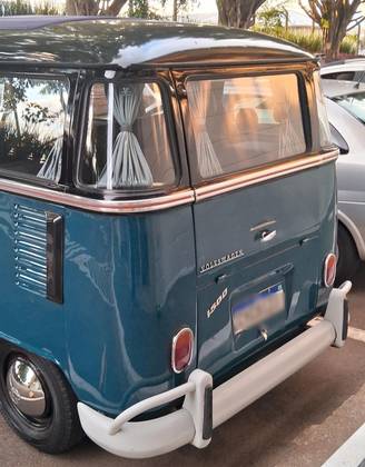 VOLKSWAGEN KOMBI 1.5 LUXO 8V GASOLINA 3P MANUAL